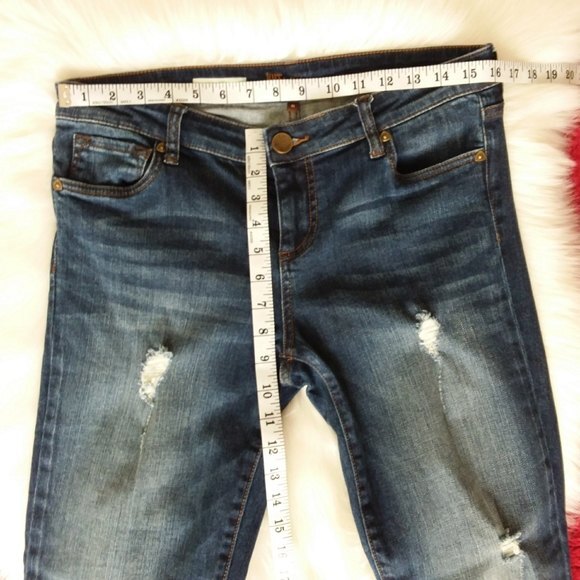 Kut from the Kloth Blue Catherine Boyfriend Jeans Distressed 6 - Picture 5 of 9